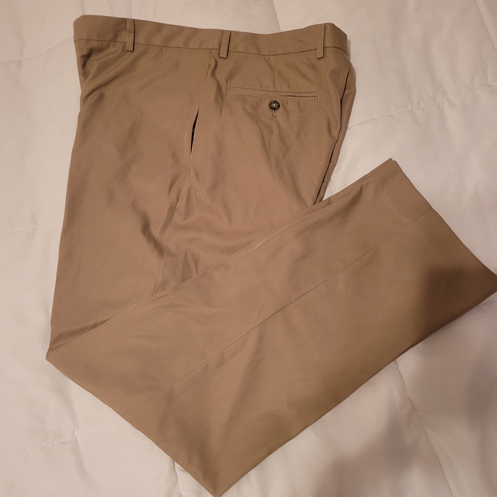Daniel Cremieux Men's Khaki Chinos